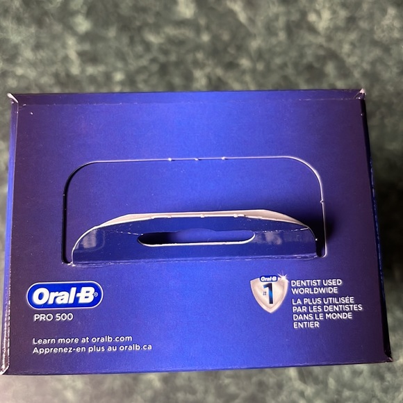 Oral B Pro 500 Rechargeable Toothbrush Gum Care New in box - Picture 4 of 5